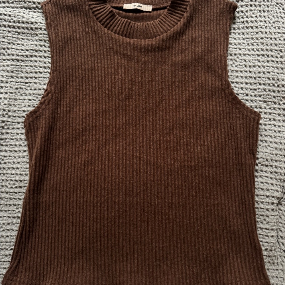 Brown Sleeveless Ribbed Top
